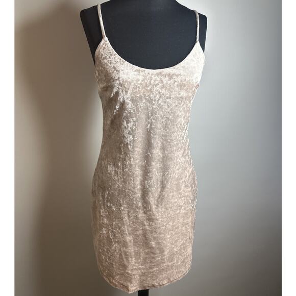 Forever 21 Baby Pink Crushed Velvet Mini Slip Cocktail Dress Small Fairy Dreamy - Picture 7 of 9